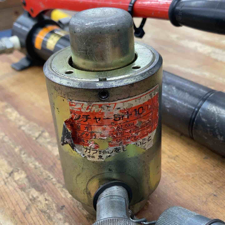 【中古品】◇泉精器(IZUMI) 手動油圧式ポンプ HP-180N パンチャー SH-10-1 コマ付属【柏店】