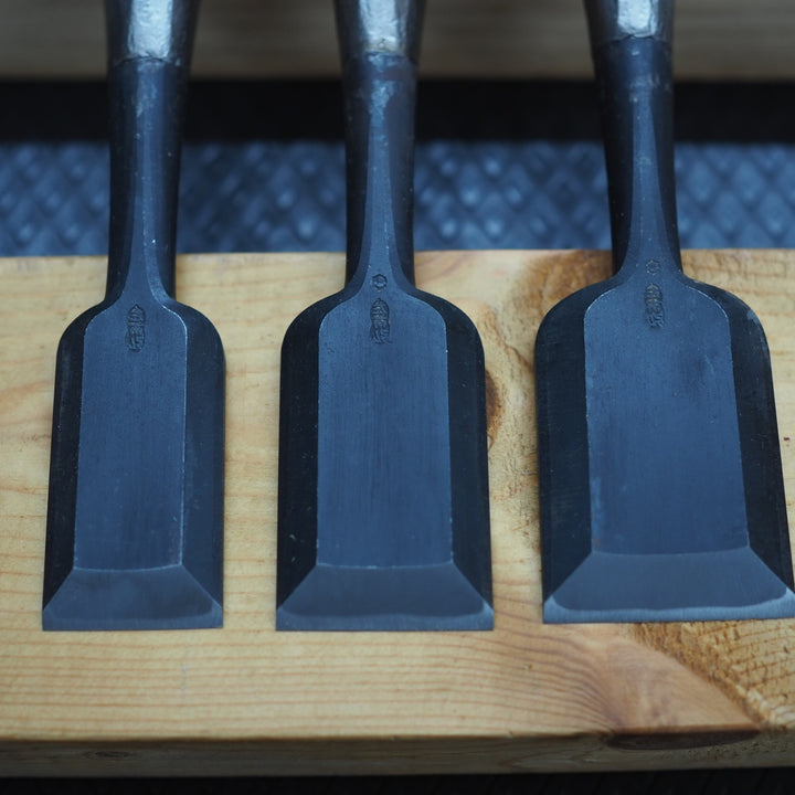 長期保管品 面取追入鑿　「左市弘」　 赤樫柄10本組【鴻巣店】