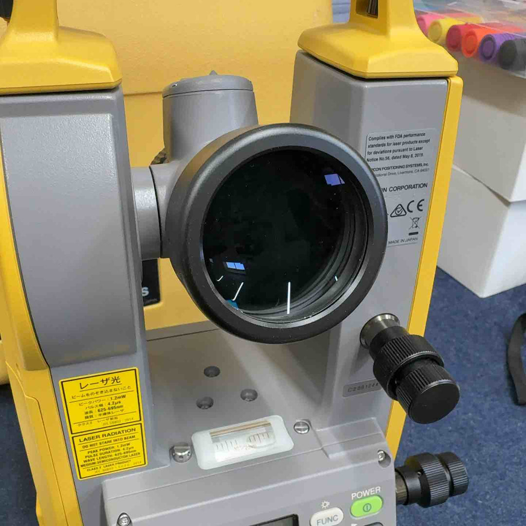【店頭受取り限定】 ※未校正・保証なし トプコン デジタルセオドライト 三脚セット DT-300【八潮店】