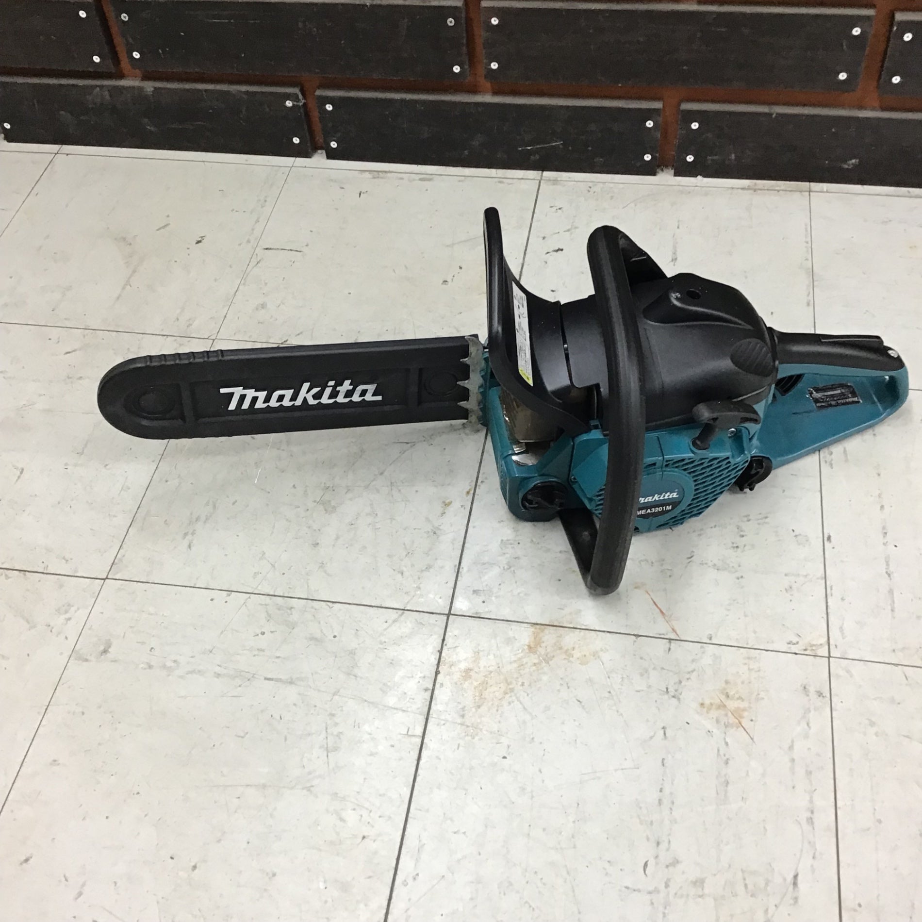 【中古品】 マキタ/makita 350mmエンジンチェンソー・MEA3201M 【鴻巣店】