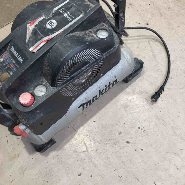 【ジャンク】★マキタ(makita) エアコンプレッサー AC430XH【町田店】