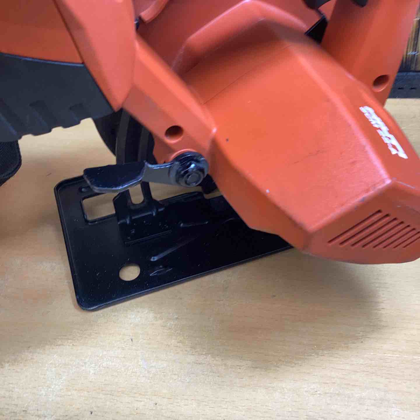 ◇ヒルティ(HILTI) コードレスチップソーカッター SCM22-A