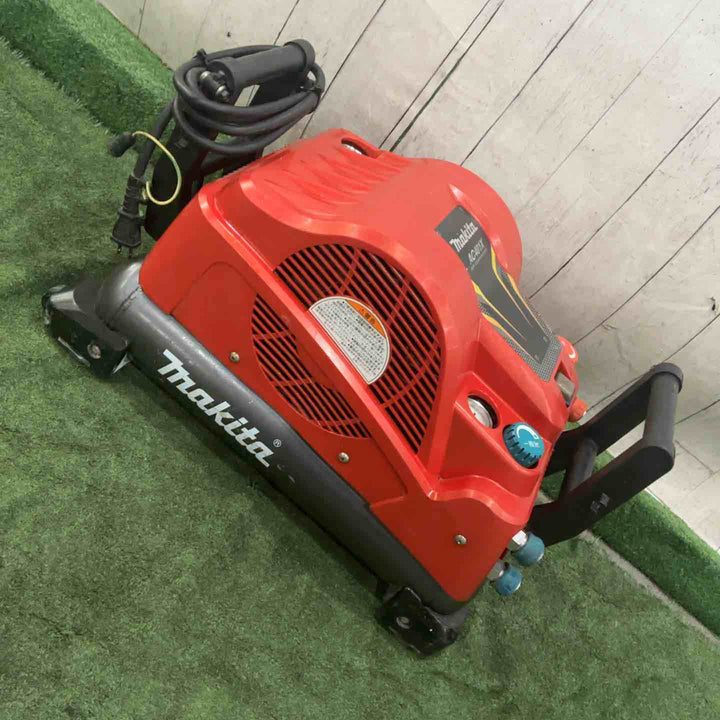 ★マキタ(makita) エアコンプレッサー AC401XR 動作確認済【川口店】