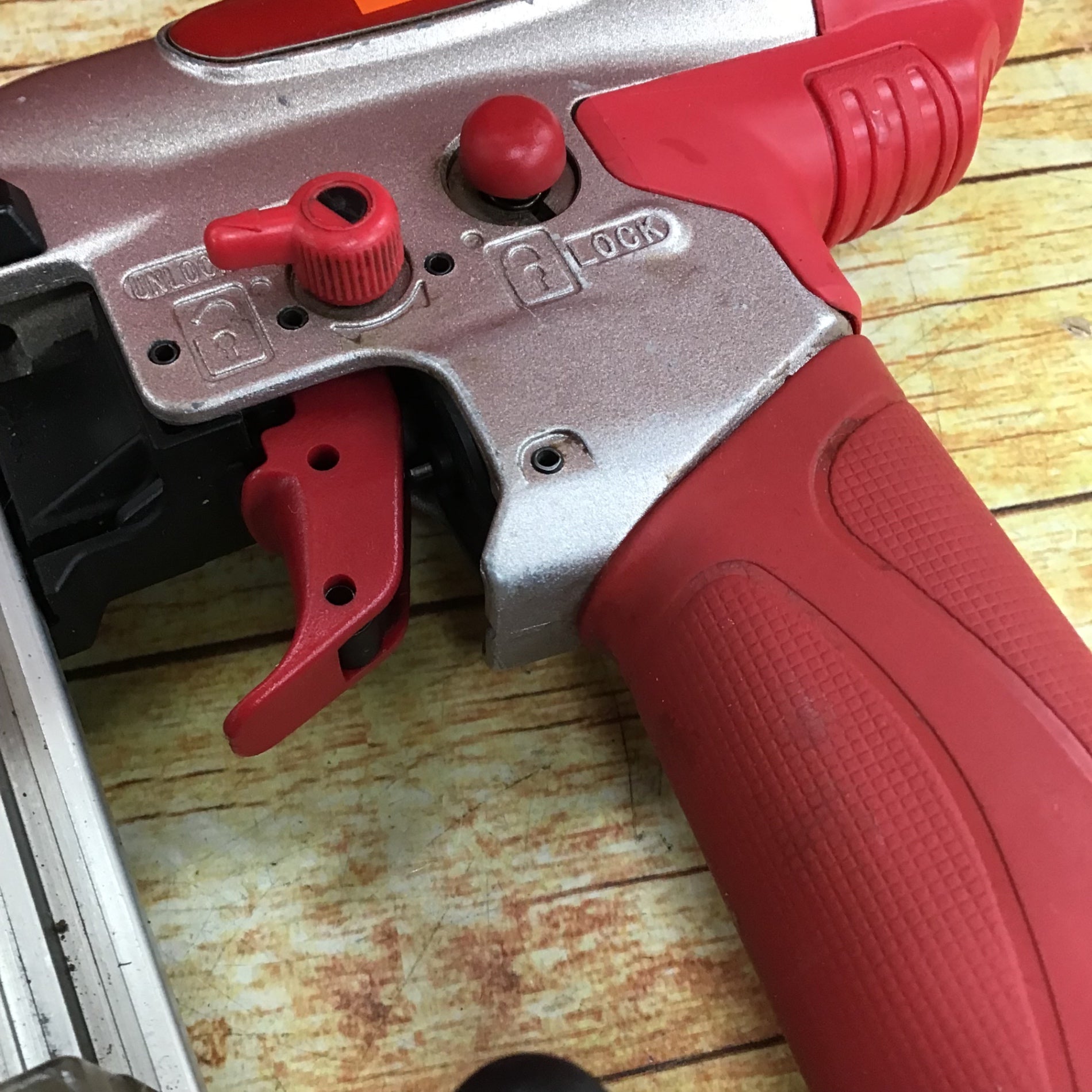 MAX マックス エアネイラ  HA-50P2 レッド HA-50P2シリーズの製品詳細ページ | 釘打機 ピンネイラ | マックス株式
