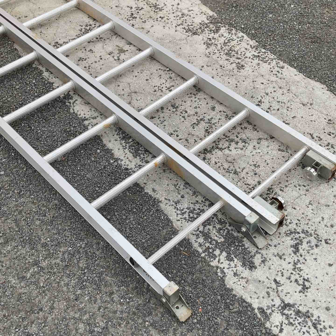 【現状品/ 店頭受取り限定】ユニパー 室内ボード揚げ機  RYOBIウィンチWI-62付き はしごなど付属品完備【柏店】