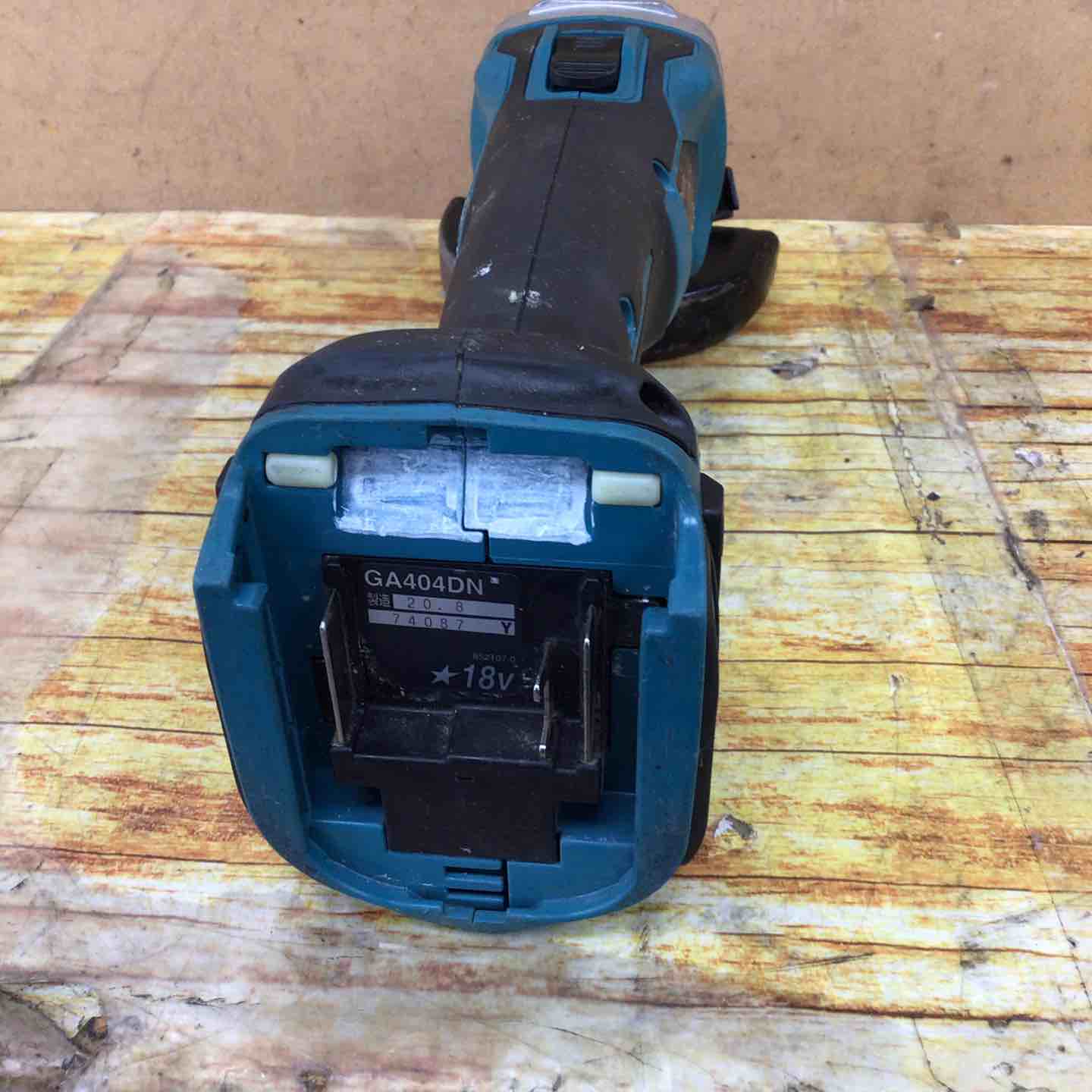 マキタ(makita) 100mmコードレスディスクグラインダ GA404DZN マキタ(makita) 100mmコードレスディスクグラインダ GA404DZN