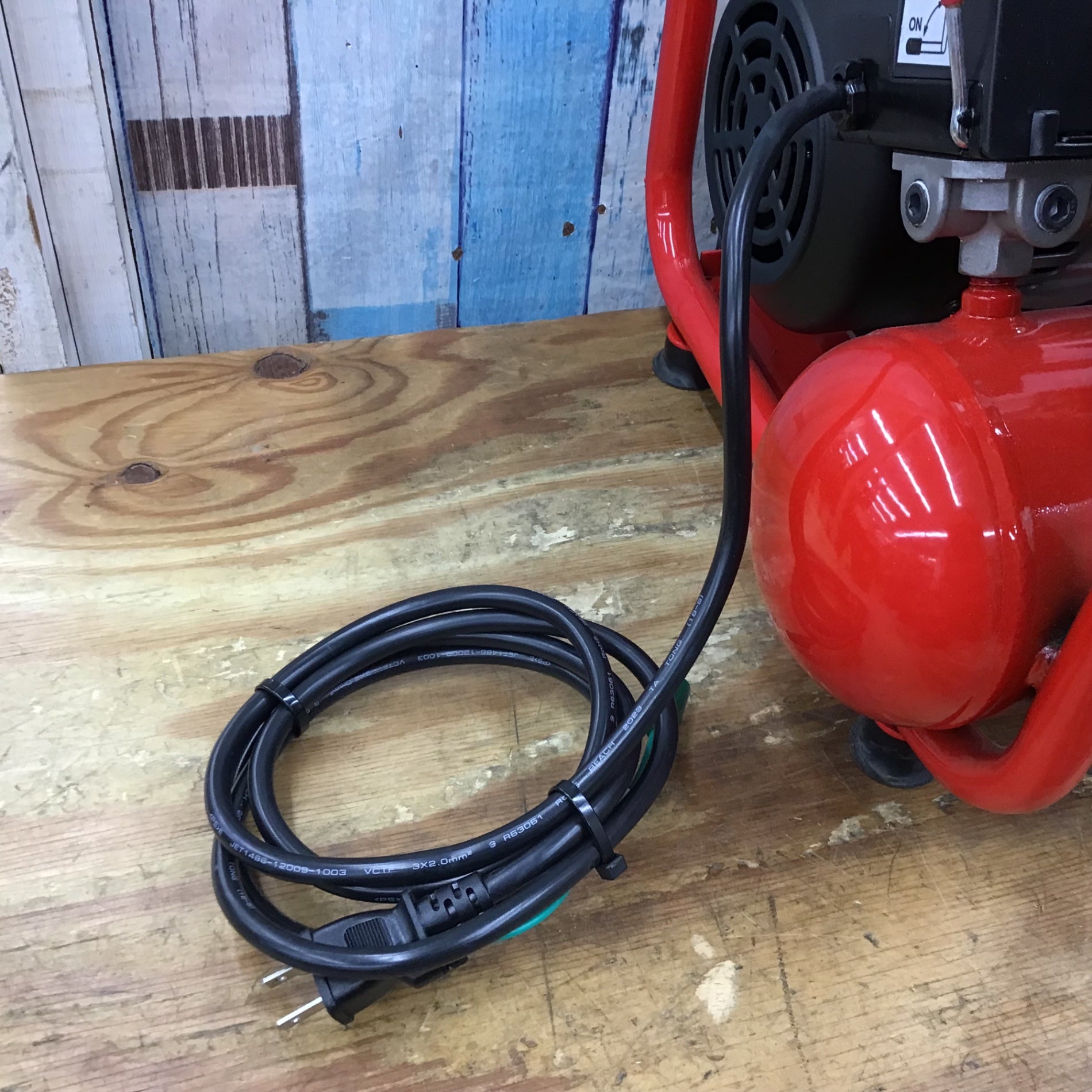 ▽アサダ(Asada)エアテストコンプレッサ1005 FA1005【柏店 ▽アサダ(Asada)エアテストコンプレッサ1005 FA1005【柏店