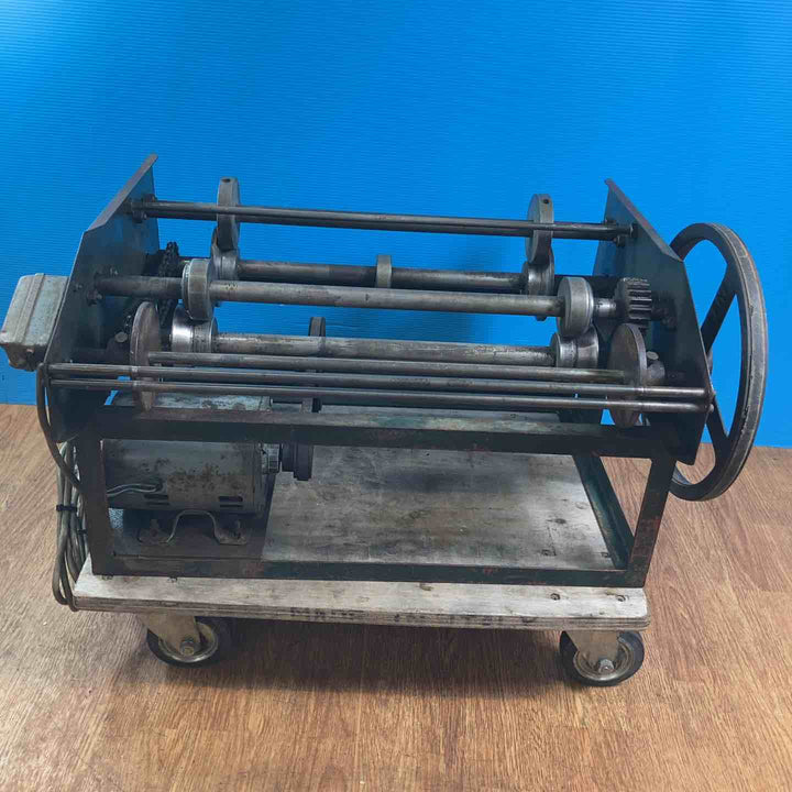 【店頭受取り限定】電動100V トタン屋根 折り曲げ機 自動ロール成形機 ロールフォーミング 板金加工機器 NBK 12A1【岩槻店】