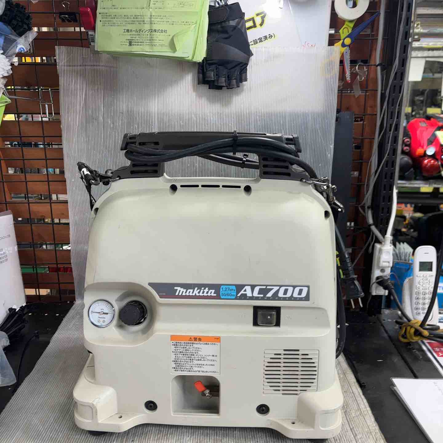 Makita マキタ AC700 エアコンプレッサ エアコンプレッサ マキタ AC700