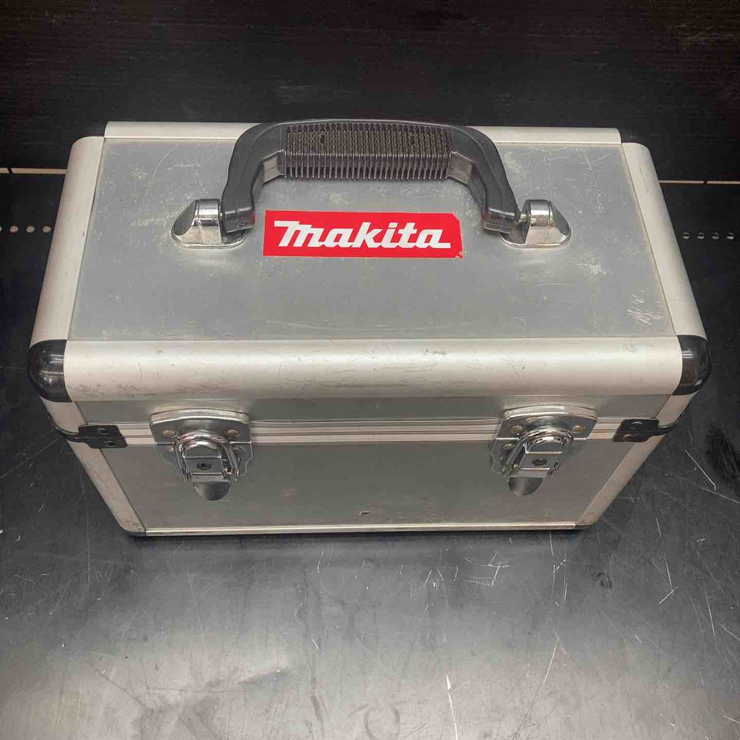★マキタ(makita) コードレス真空ポンプ VP180DZ【川越店】
