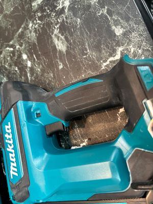 ★マキタ(makita) コードレスタッカー ST121DZK【越谷店】 ☆マキタ(makita) コードレスタッカー ST121DZK【越谷店