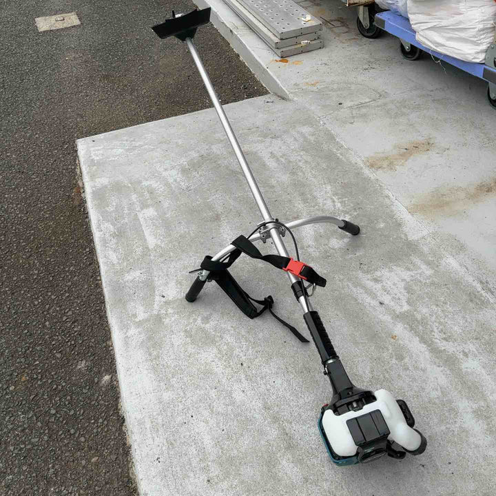 【未使用品/店頭受取り限定】 マキタ(makita) エンジン刈払機 2ストロークエンジンタイプ Uハンドル 排気量21mL MEM2100U 【藤沢店】