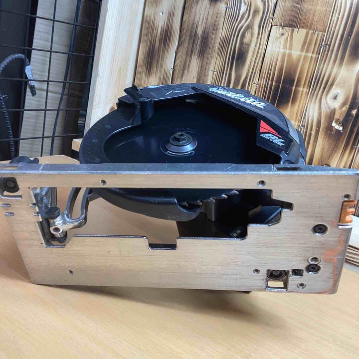 ★マキタ(makita) コードレス丸のこ HS001GZB【越谷店】