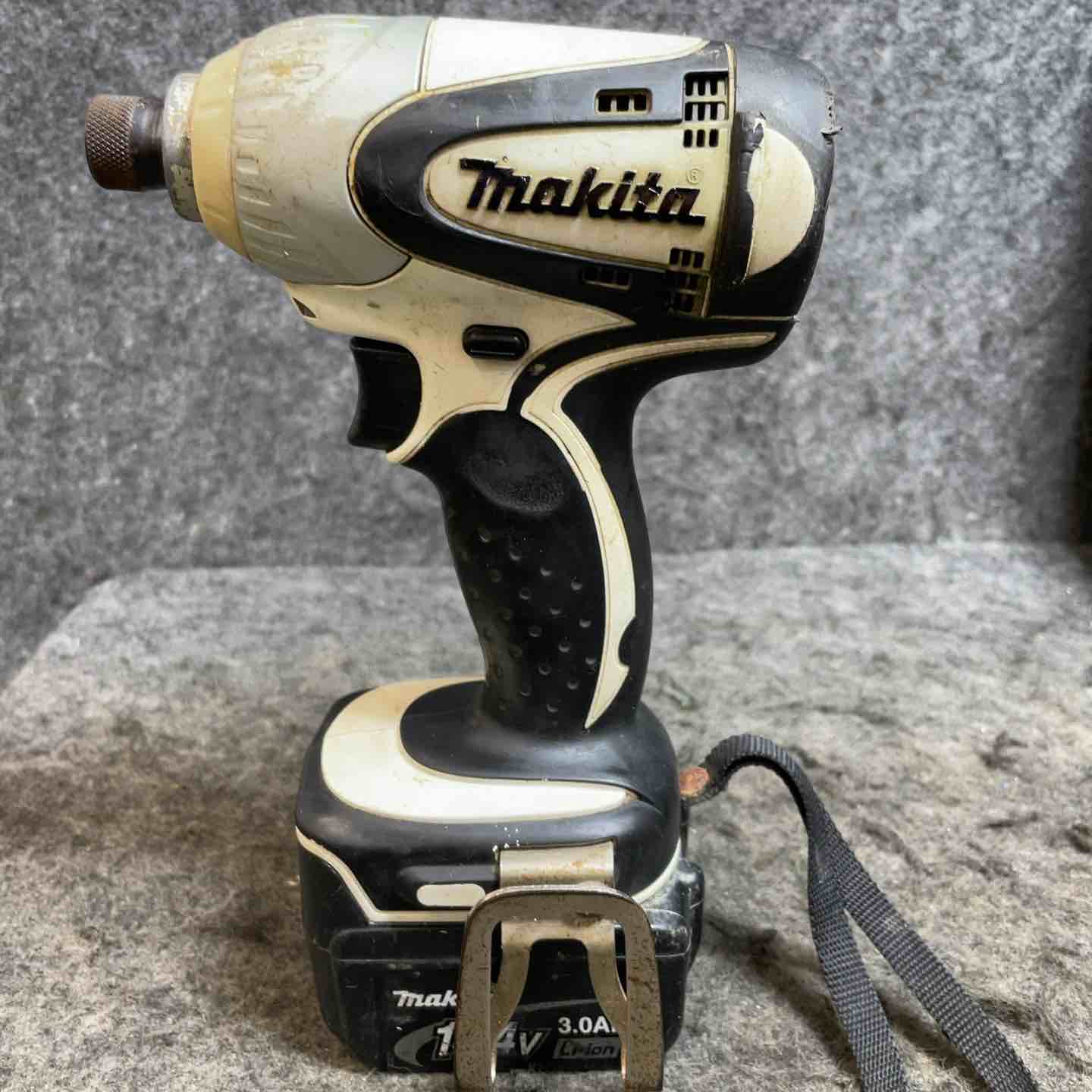 マキタ(makita) コードレスインパクトドライバー TD131DRFXW【桶川店