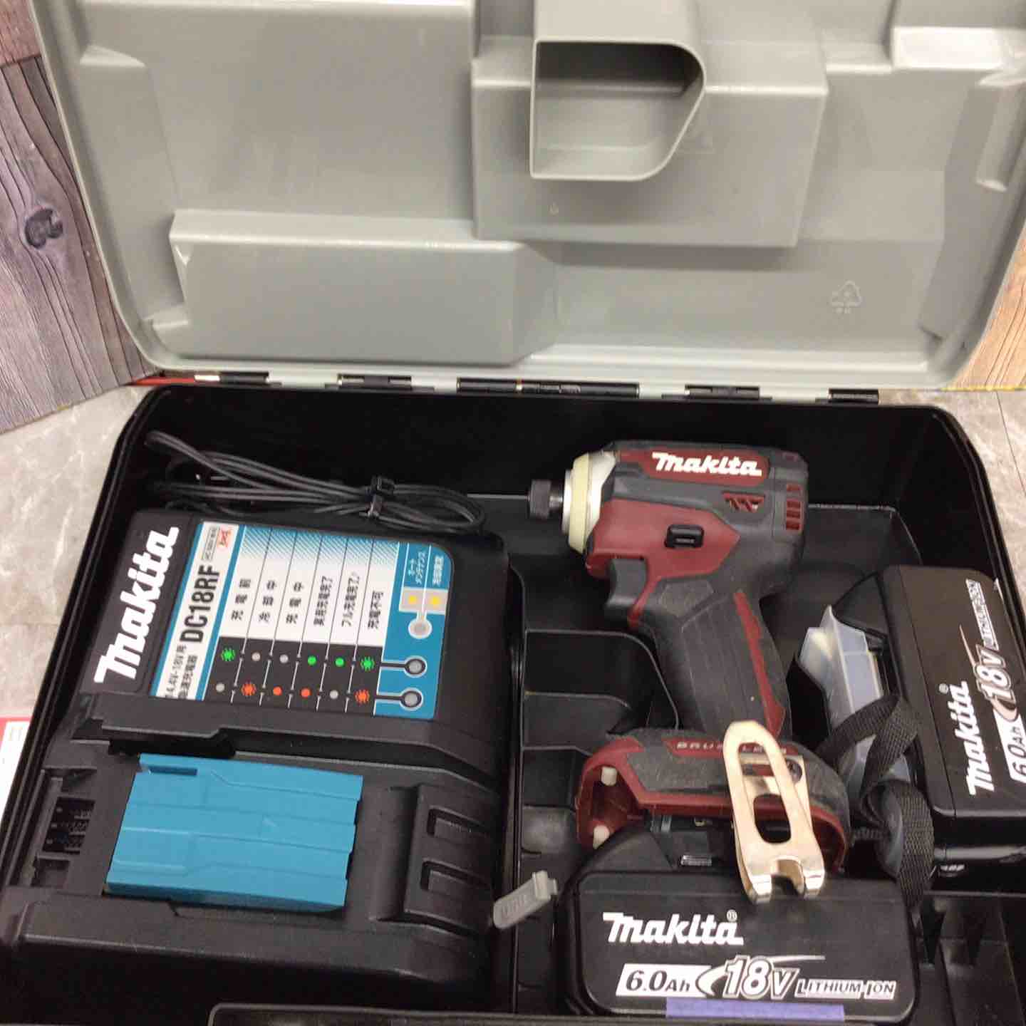 ☆マキタ(makita) コードレスインパクトドライバー TD171DGXAR【八潮店