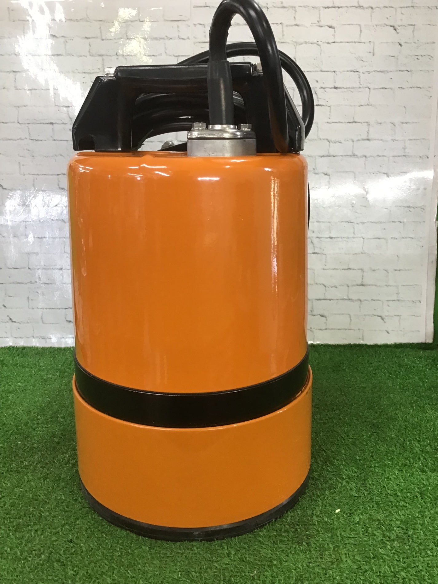 ☆ツルミ 低水位排水用水中ハイスピンポンプ LSC1.4S【町田店