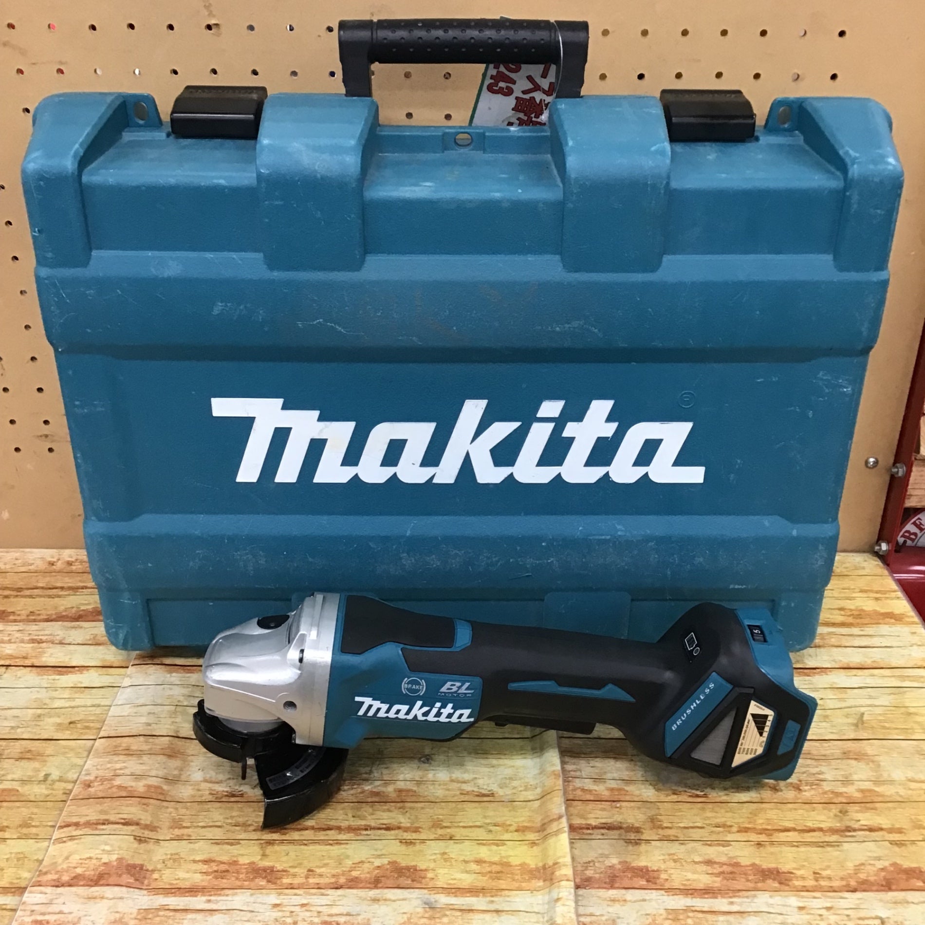 ★マキタ(makita) 100mmコードレスディスクグラインダ GA418DZ【川崎店】