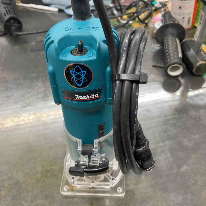 ☆マキタ(makita) 電子トリマ 3707FC【戸田店】
