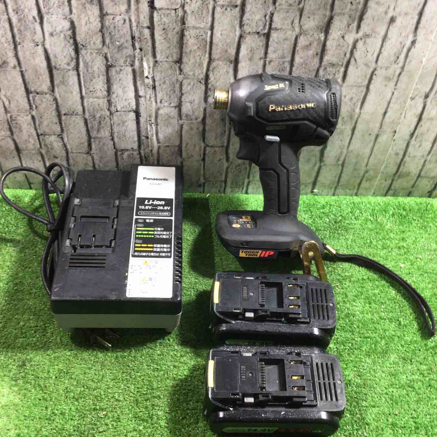 【中古】Panasonic　インパクトドライバ　EZ76A1　バッテリー1個・充電器・ケース付き【ハンズクラフト熊本けやき通り店】 中古】Panasonic インパクトドライバ EZ76A1 バッテリー1個・充電器