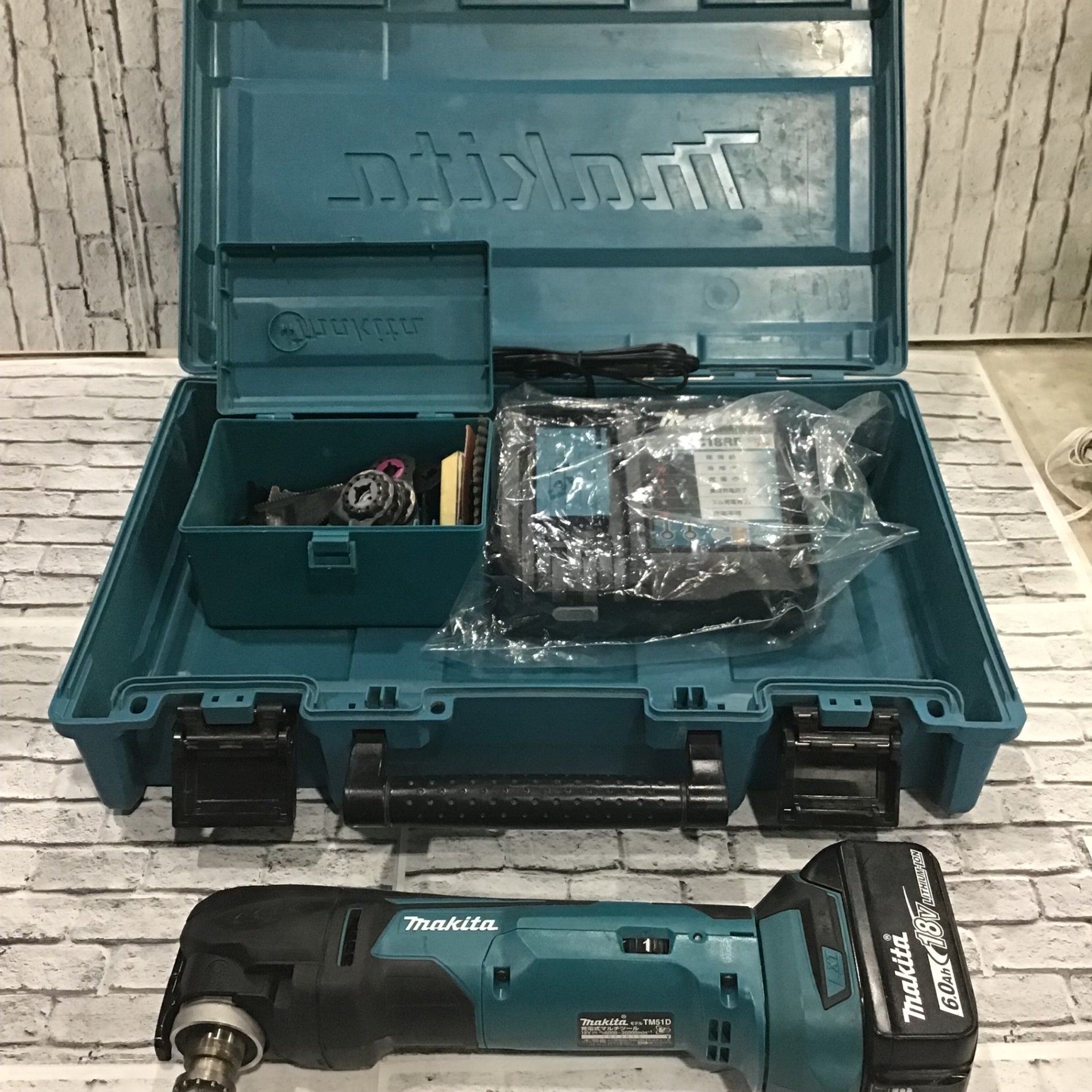 ☆マキタ マルチツール TM51D 18v 6.0Ah ☆ ☆マキタ マルチツール TM51D 18v 6.0Ah ☆