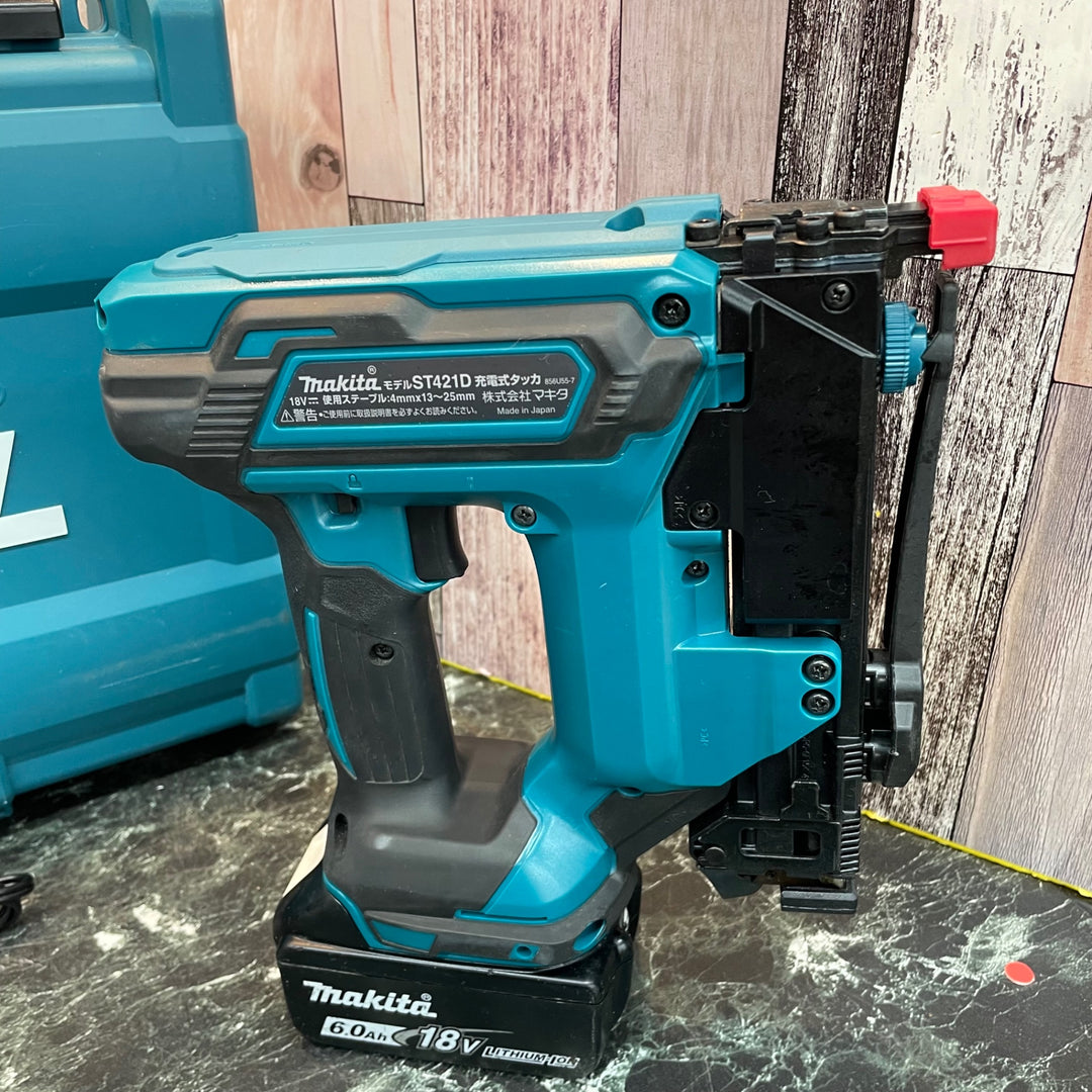 ★マキタ(makita) コードレスタッカ ST421DRG【八潮店】