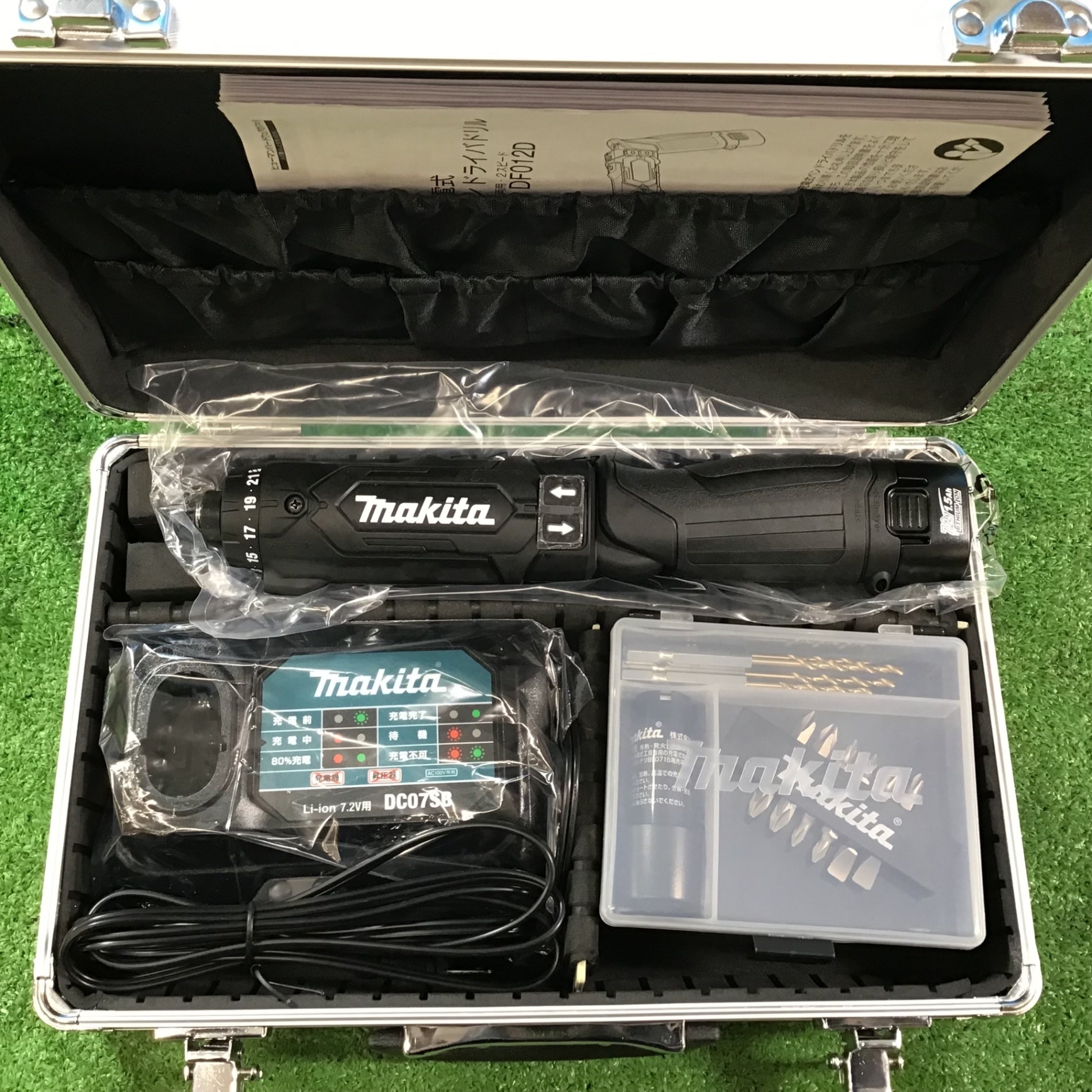 ☆マキタ(makita) コードレスドリルドライバー DF012DSHXB【岩槻