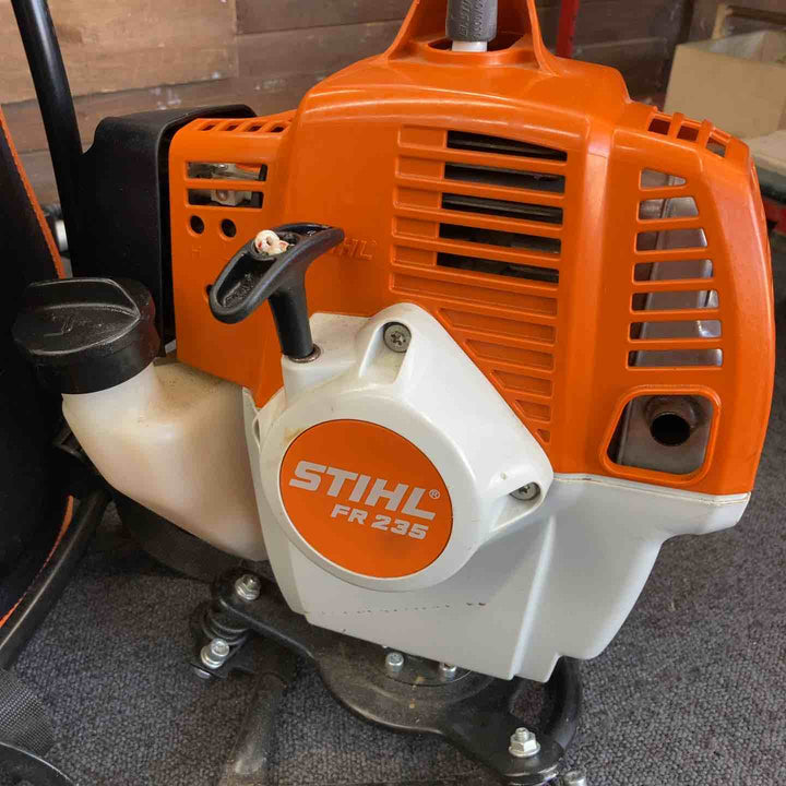 【店頭受取り限定】スチール(STIHL) エンジン背負い式刈払機 FR235【柏店】
