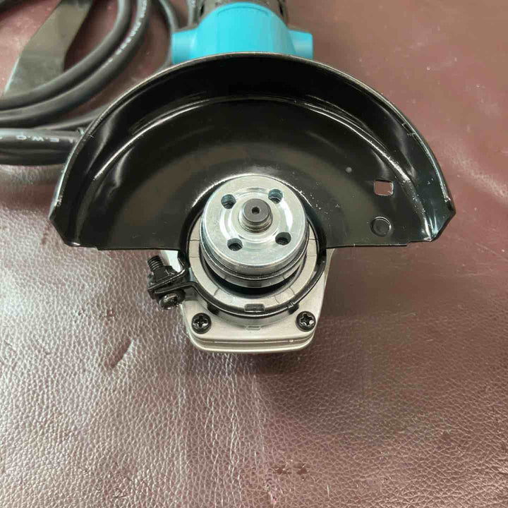 【中古美品】 マキタ(makita) 100mmディスクグラインダ ボディ角度15°  9533BH 【東大和店】