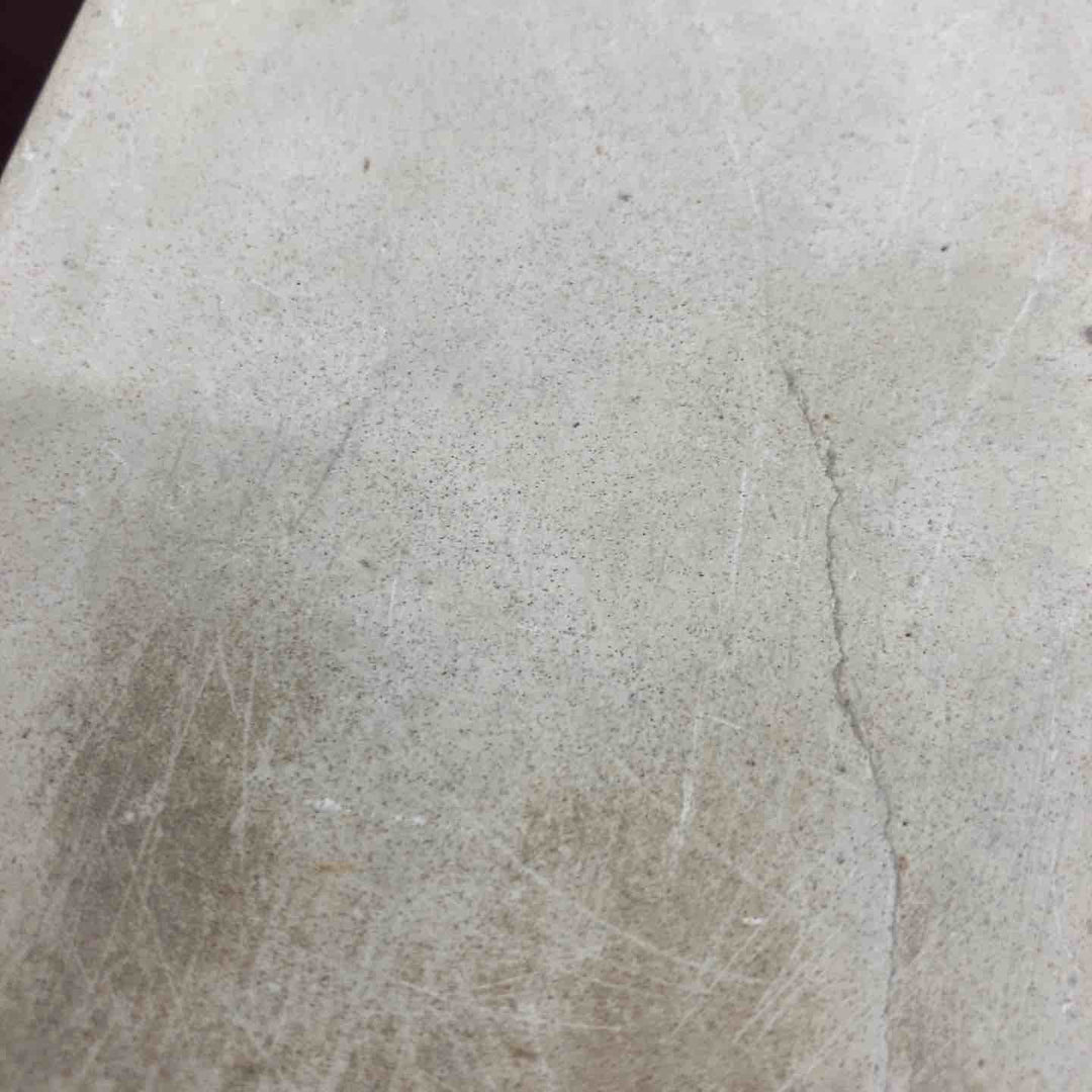 【超希少】 【中古美品】 【群馬沼田】 天然砥石 重量約2.2Kg 長さ約195ｘ幅約85ｘ高さ約60 大工 研ぎ 刃物 鑿 鉋 【東大和店】