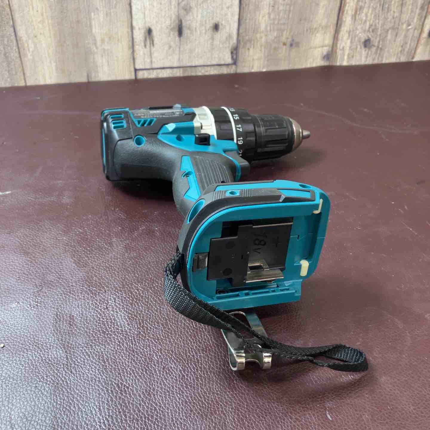 中古品】 マキタ(makita) 18V コードレス振動ドリルドライバー 中古品】 マキタ(makita) 18V コードレス振動ドリルドライバー