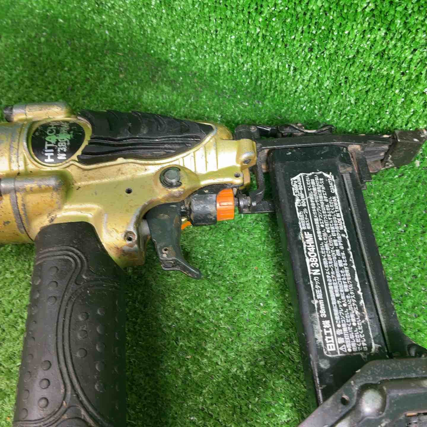 中古品】 ハイコーキ(HIKOKI ※旧:日立工機) 高圧フロアタッカ N3804HMF