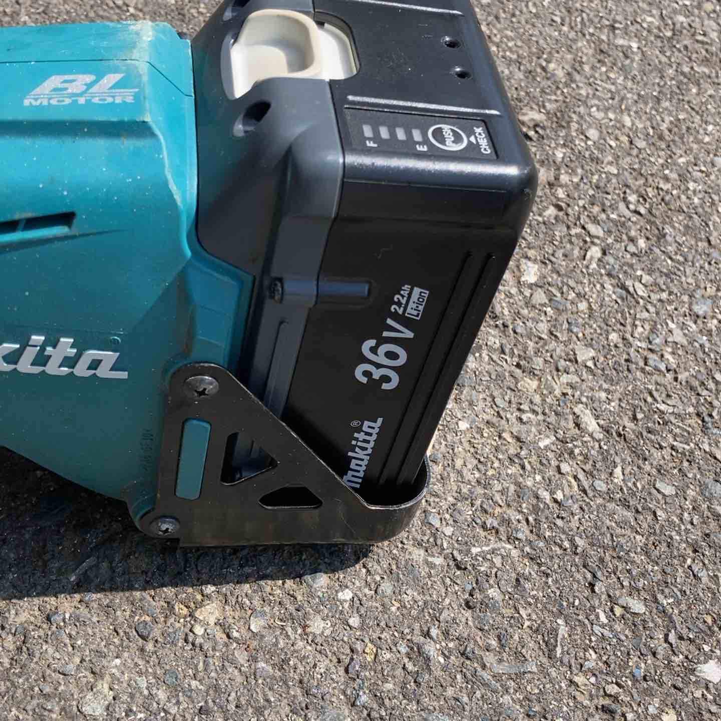 店頭受取り限定】◇マキタ(makita) コードレス刈払機 MBC231DWBX【町田