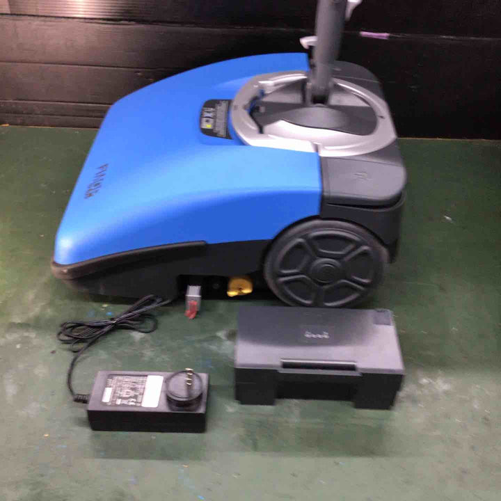 廃版　FIMOP（フィモップ）- 超小型自動床洗浄機　バッテリー1個、ACアダプタ付属【戸田店】