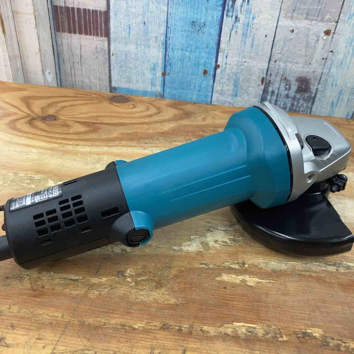 ☆マキタ(makita) 100mmディスクグラインダ 9533B【柏店】