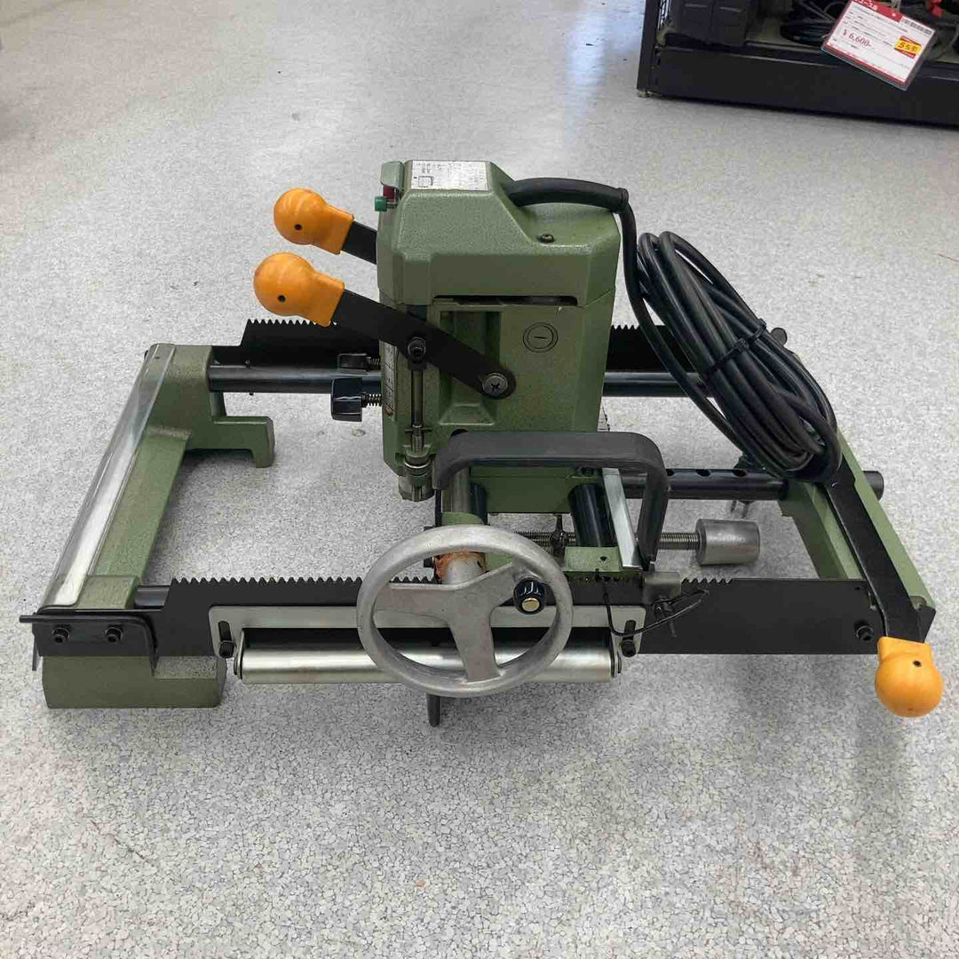 【中古品 美品】◇マキタ makita 大入レルーター  2516【八潮店】