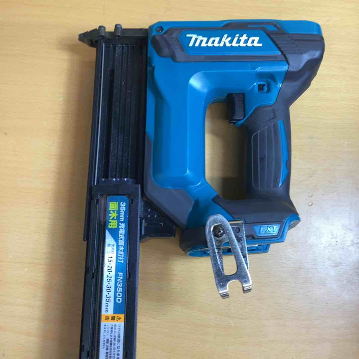 ★マキタ(makita) コードレスタッカー ST421DZK【越谷店】