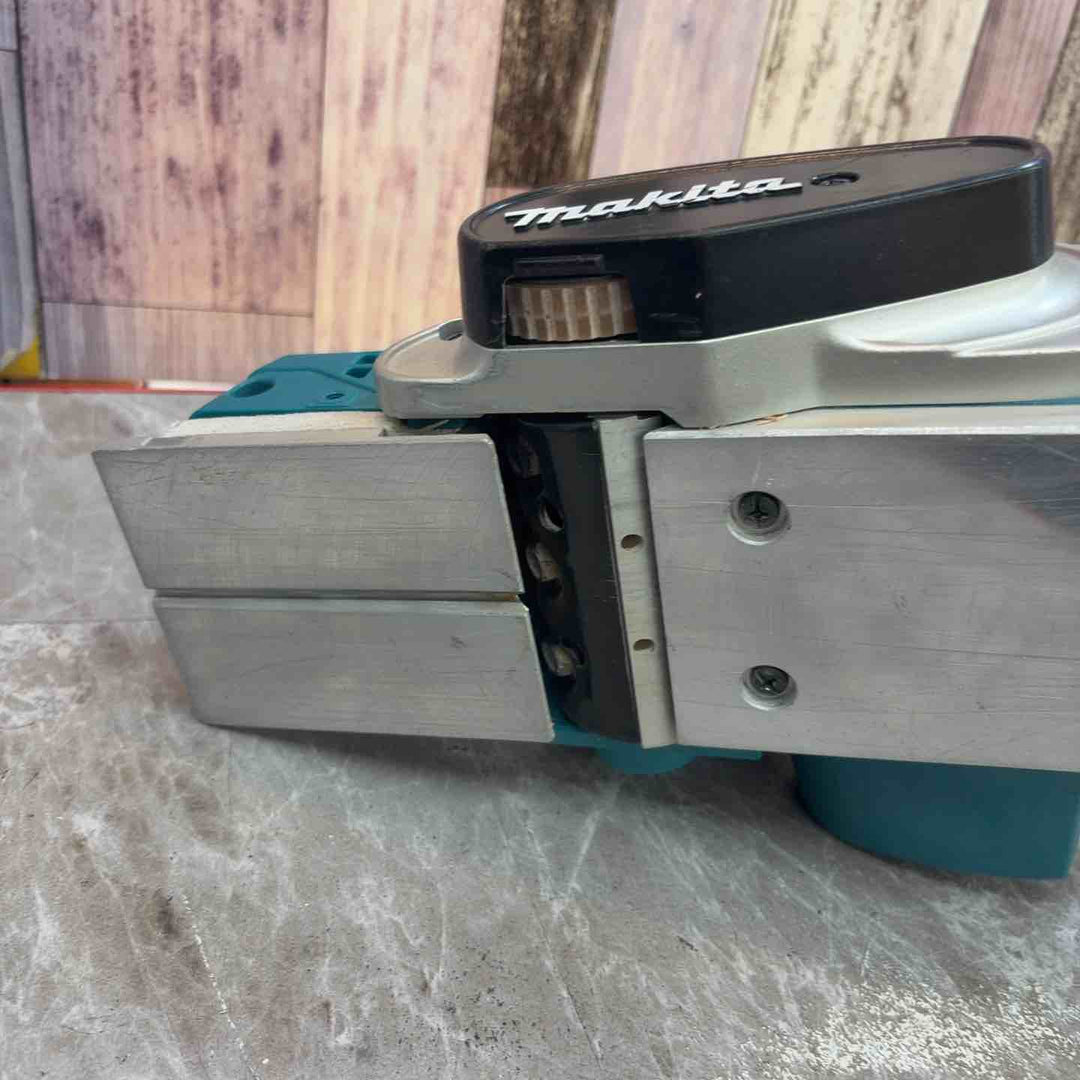 ☆マキタ(makita) 電気カンナ KP0800A【八潮店】