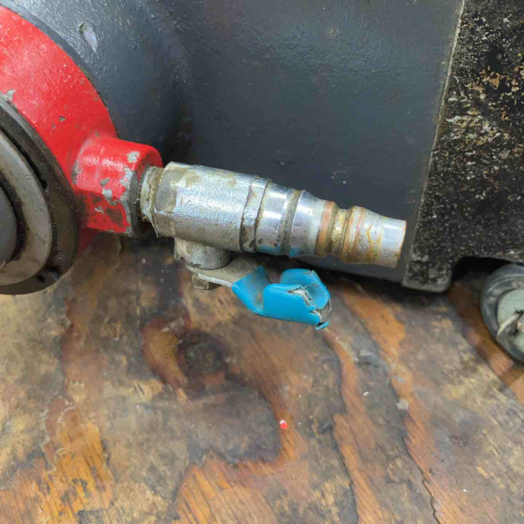 ▼ ミルウォーキー コアドリル CL-592 本体のみ【柏店】