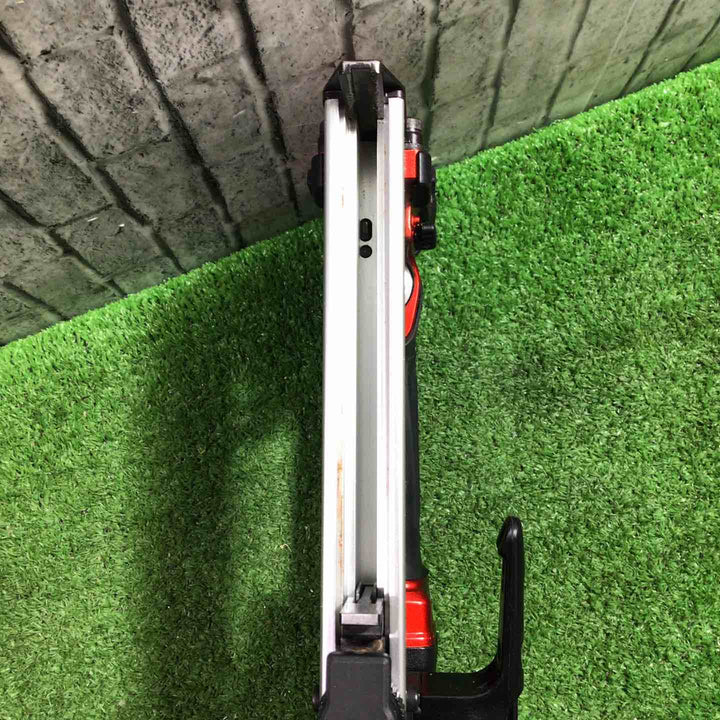 ★マキタ(makita) 高圧エアタッカ AT425HB【川口店】