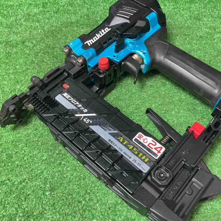 【中古品】★マキタ(makita) 高圧フロアタッカ AT451HM【岩槻店】