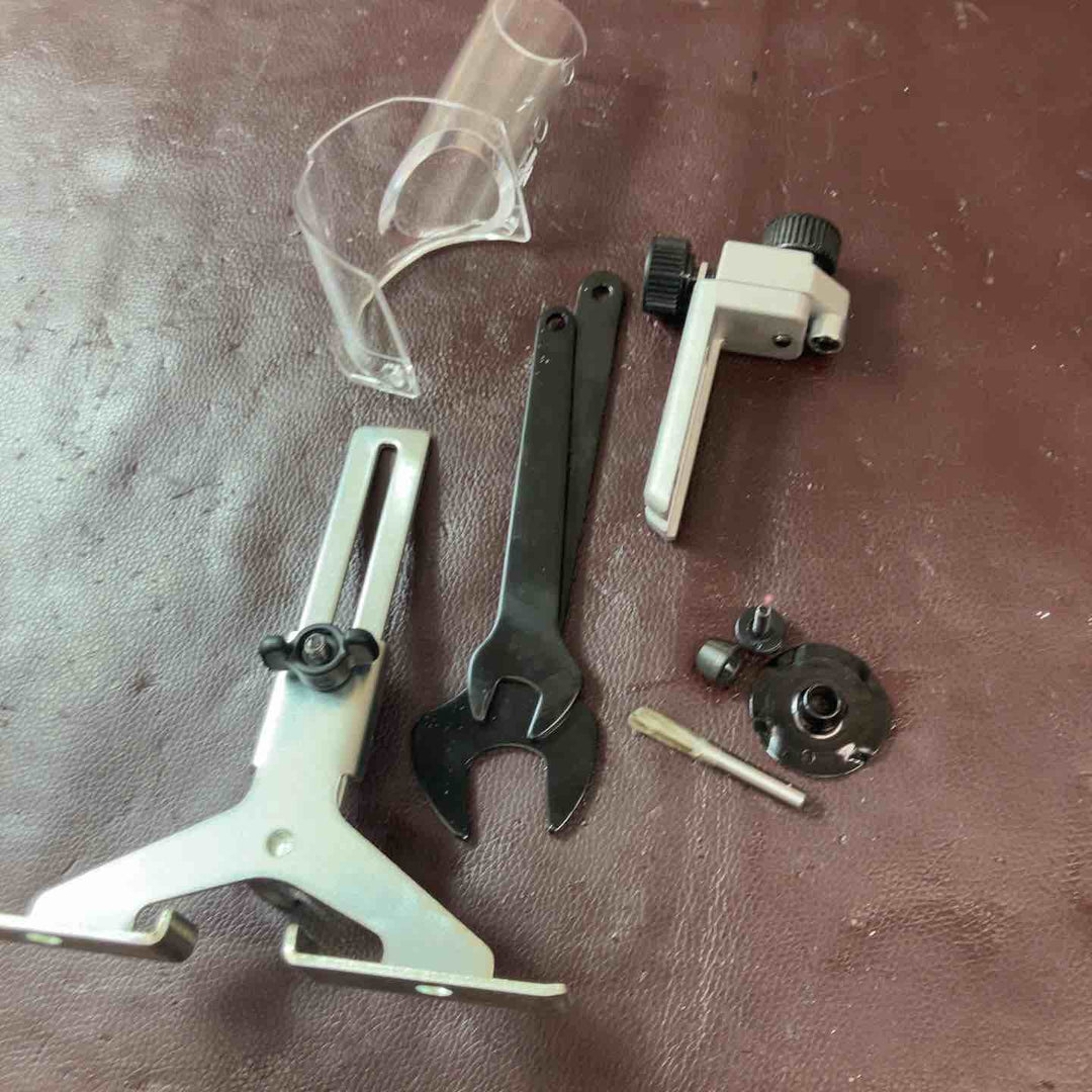 【中古品】マキタ(makita) コードレストリマー RT50DZ 18V【東大和店】