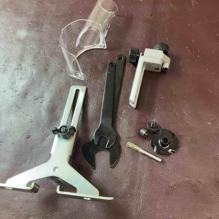 【中古品】マキタ(makita) コードレストリマー RT50DZ 18V【東大和店】