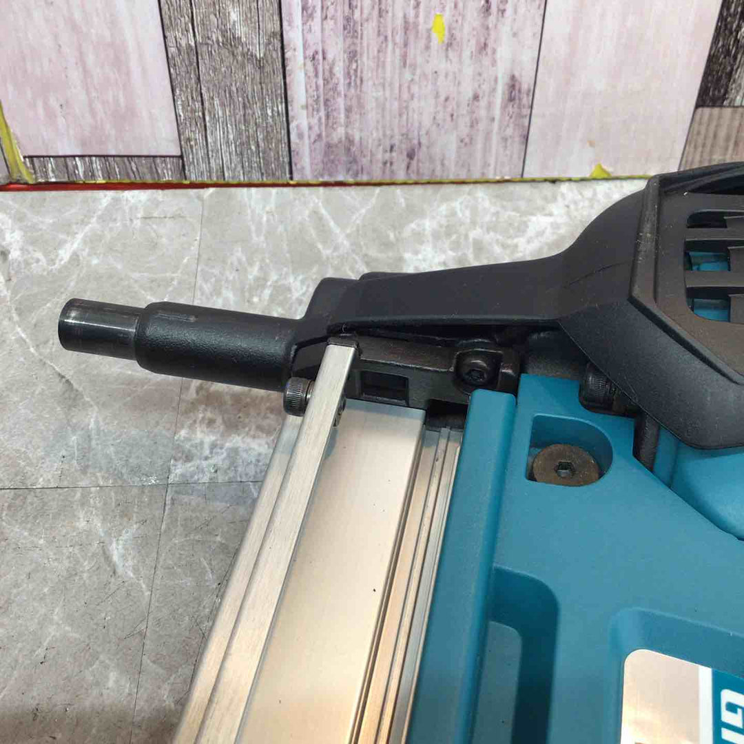 ★マキタ(makita) コードレスコンクリート用ガスピン打ち機 GN420C【八潮店】