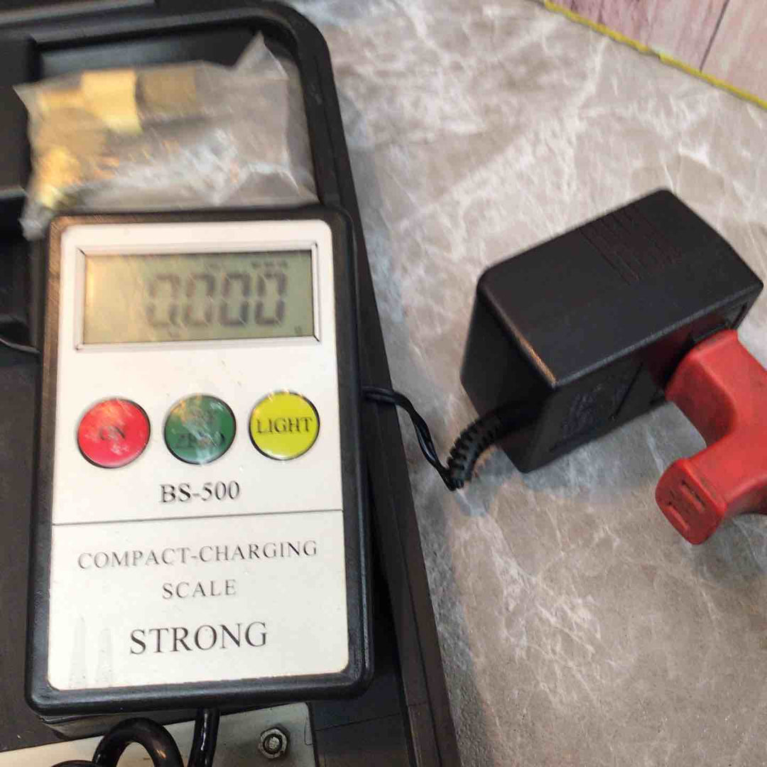 【中古品】◇BBK(文化貿易工業) チャージングスケール BS-500 ケース留め具部分破損【八潮店】