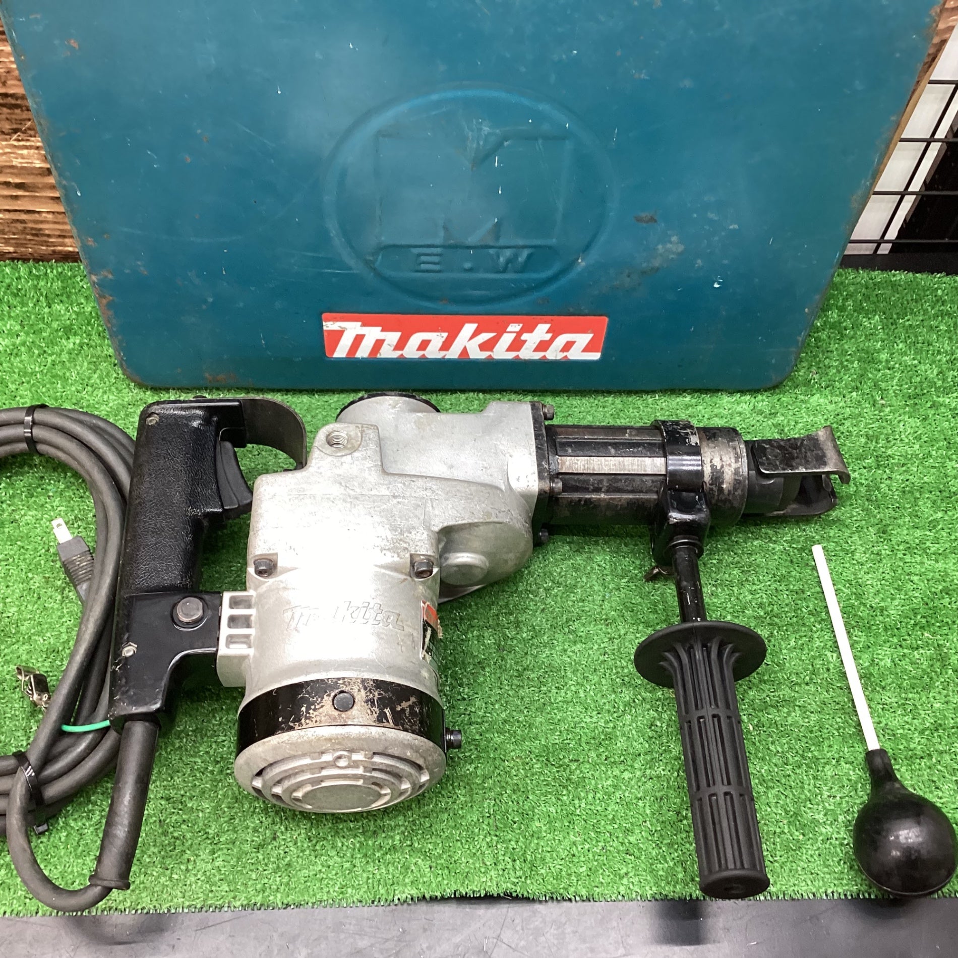 ☆マキタ(makita) ハンマドリル HR3811【川越店】 – アクト ☆マキタ(makita) ハンマドリル HR3811【川越店】 – アクト