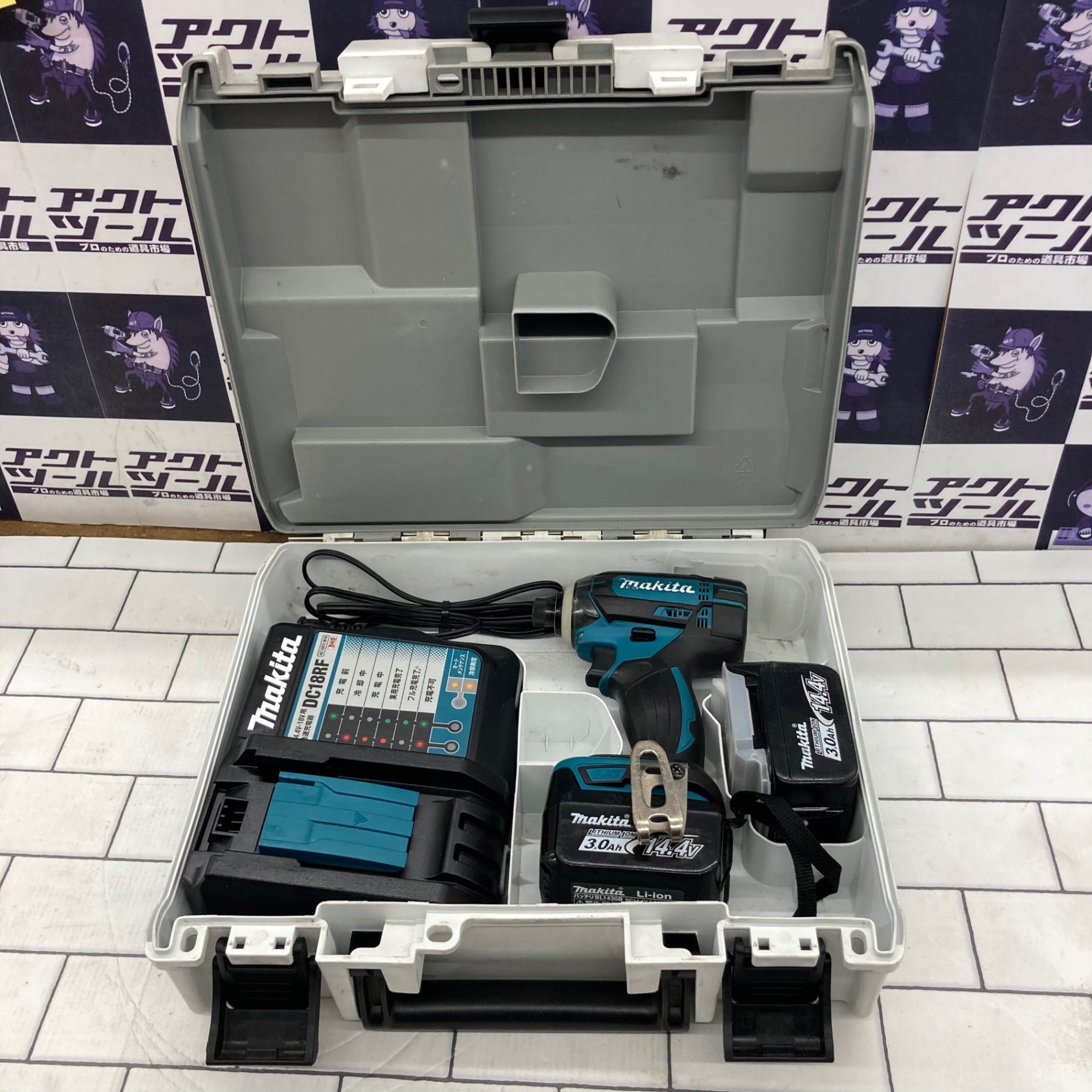 ☆マキタ(makita) コードレスインパクトドライバー TD138DRFX