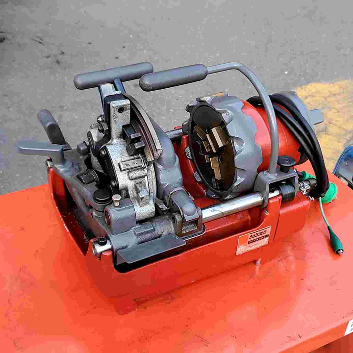 【中古品・店頭受取り限定】 アサダ/Asada ねじ切り機・ASTRONiC1 【桶川店】