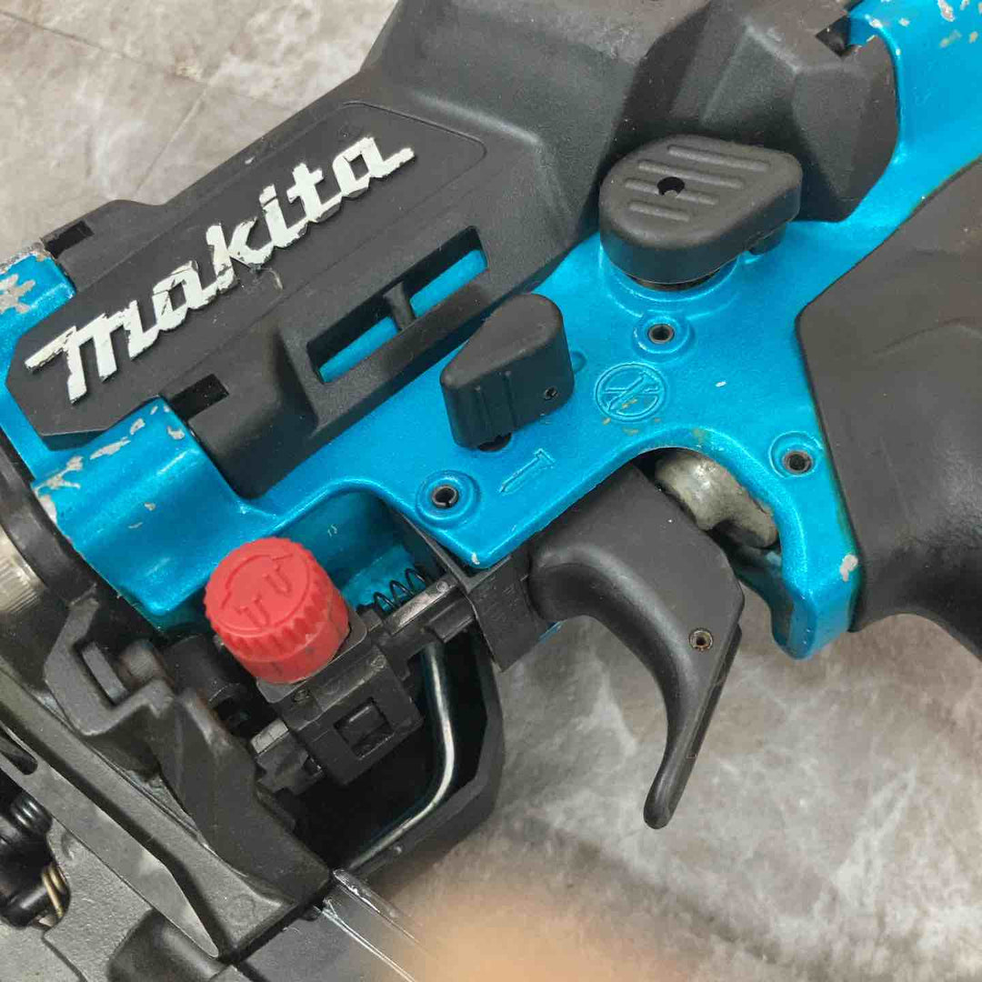 【中古品】★マキタ makita 高圧エア釘打ち機 AN636HM 本体のみ【八潮店】