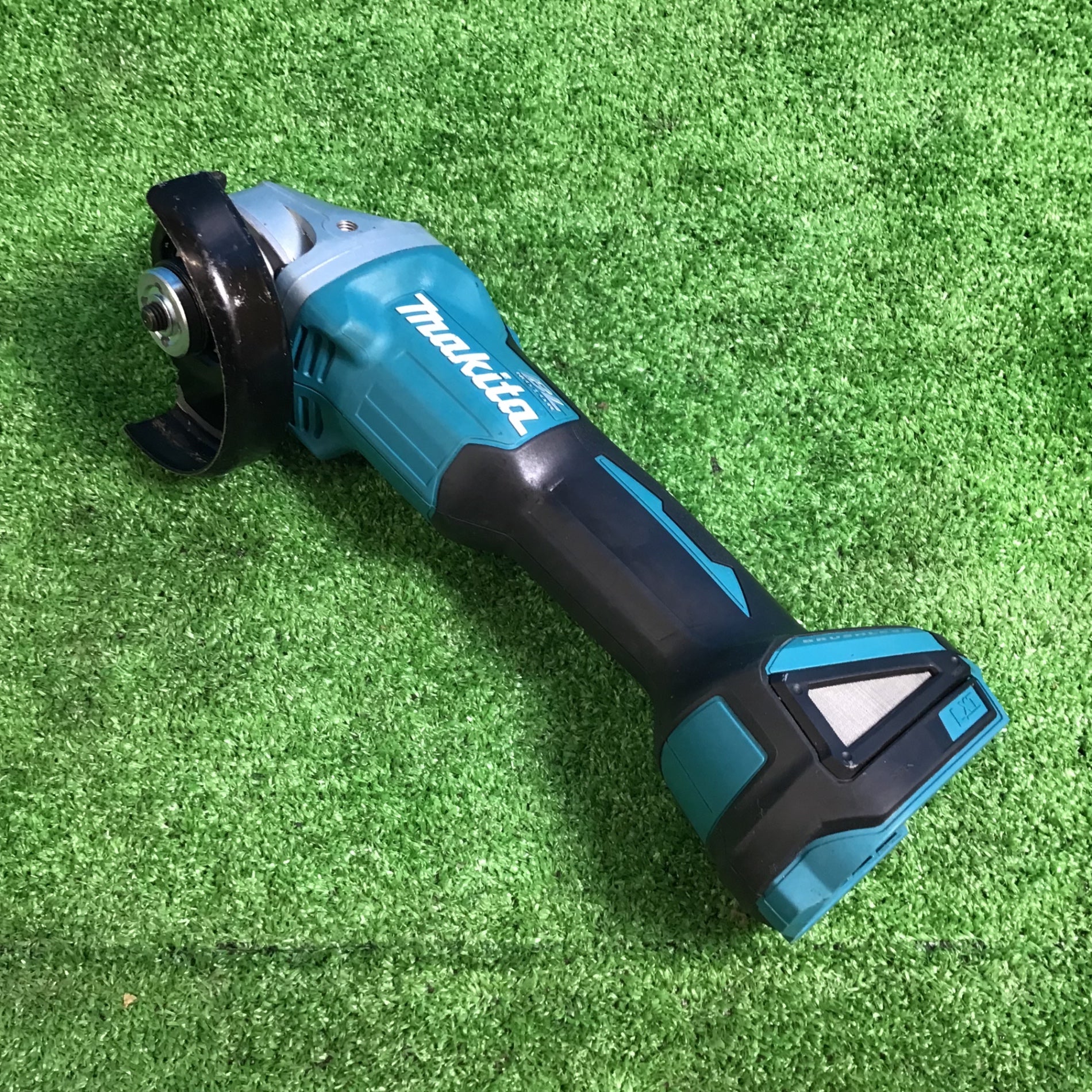☆マキタ(makita) 100mmコードレスディスクグラインダ GA404DZN ☆マキタ(makita) 100mmコードレスディスクグラインダ GA404DZN