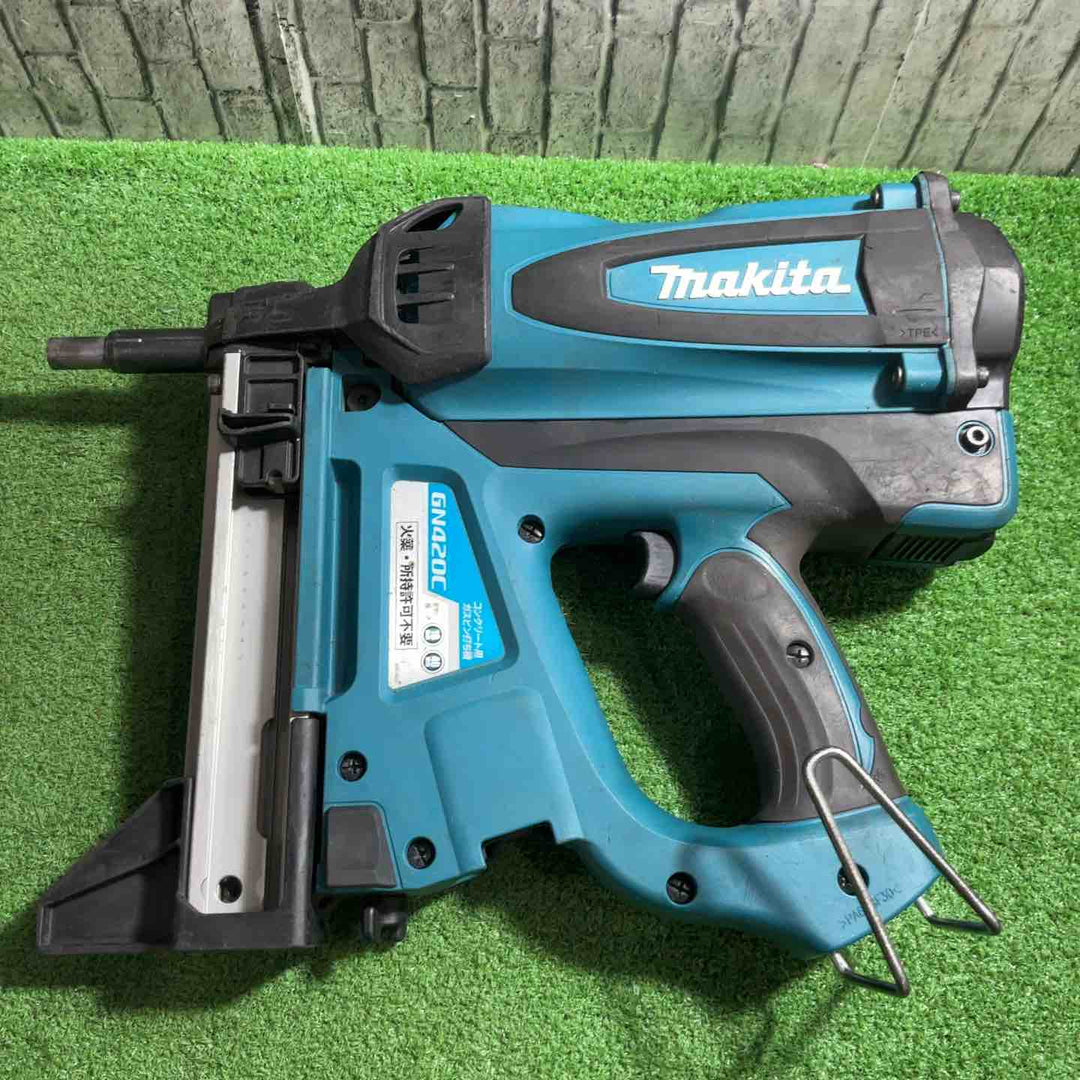 ★マキタ(makita) コードレスコンクリート用ガスピン打ち機 GN420C 動作確認済【川口店】
